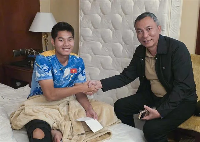 Biểu tượng bảo mật tài khoản với khóa và khiên